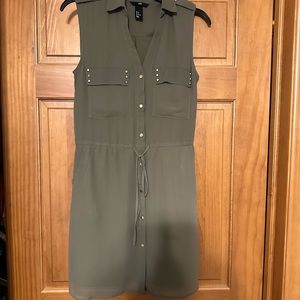 H & M womens hunter green button up dress